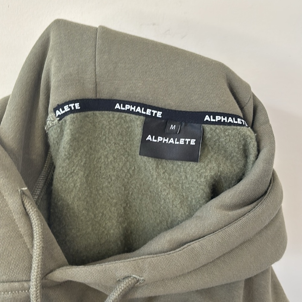 Alphalete Tactical Army Cropped Hoodie Size Medium - Picture 10 of 11